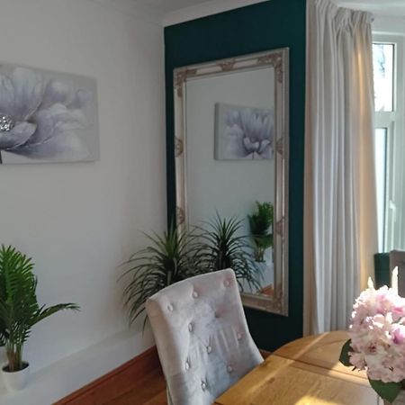 Coastal Family Stay 3-Bed Parking Wi-Fi บริดจ์เอนด์ ภายนอก รูปภาพ