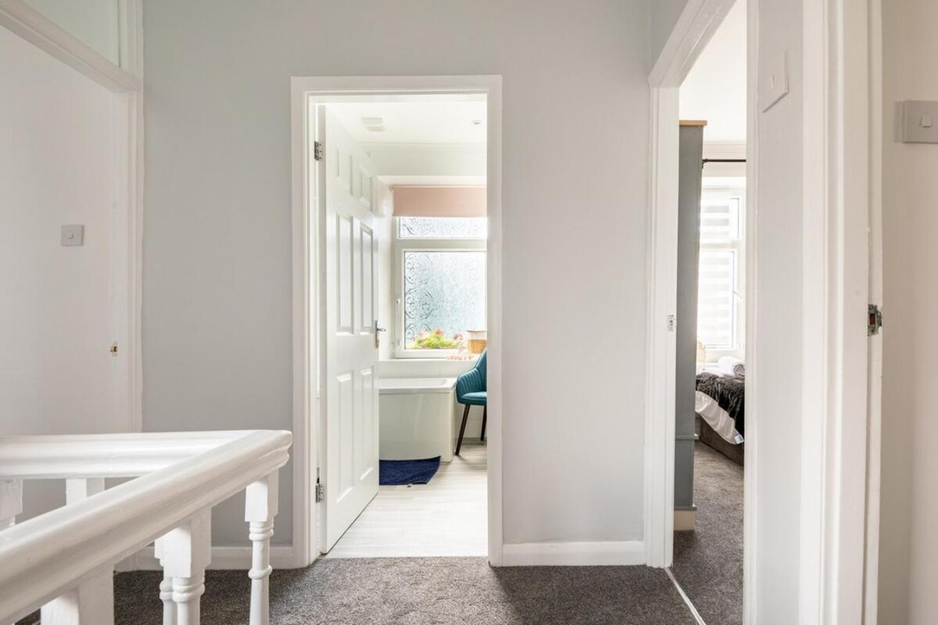 Coastal Family Stay 3-Bed Parking Wi-Fi บริดจ์เอนด์ ภายนอก รูปภาพ